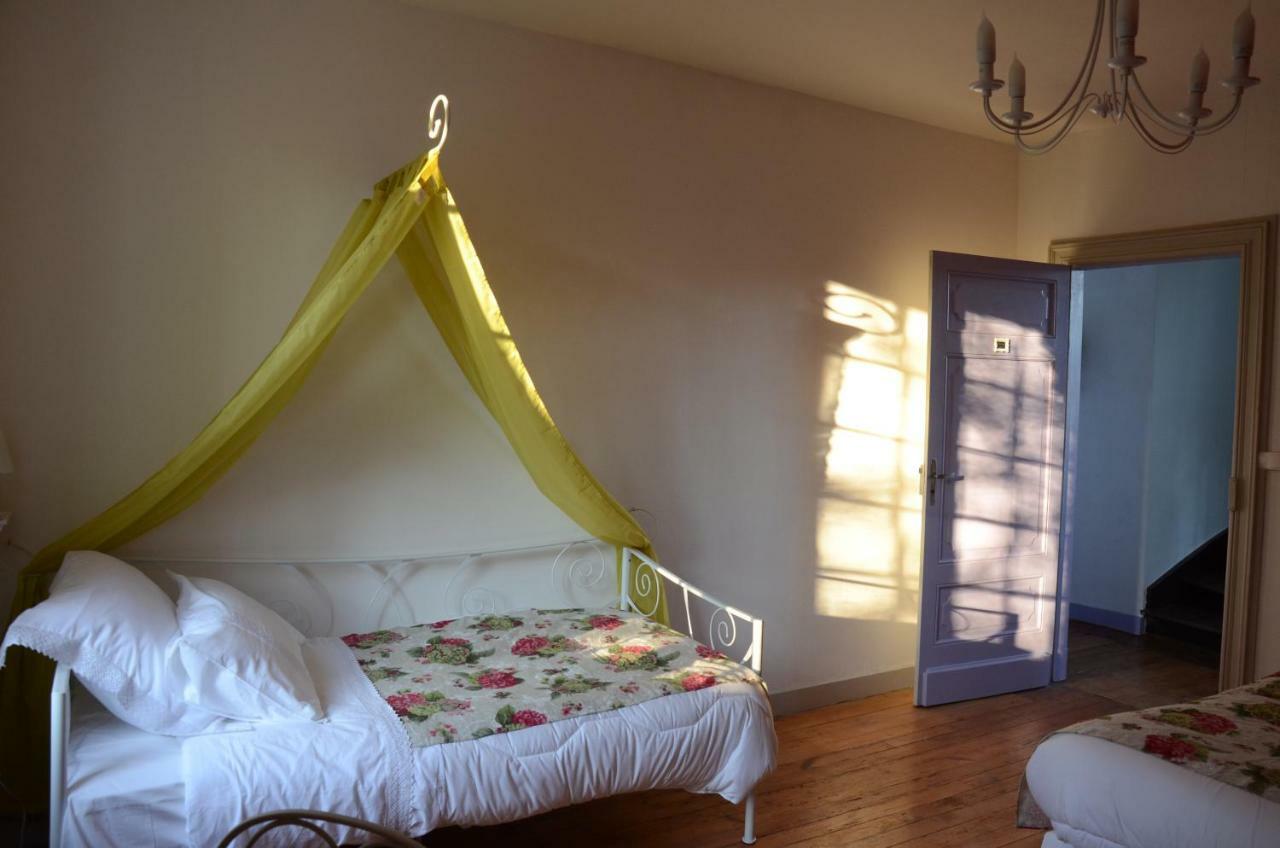 Bed and Breakfast Le manoir de Sanilhac à Notre-Dame-de-Sanilhac Extérieur photo