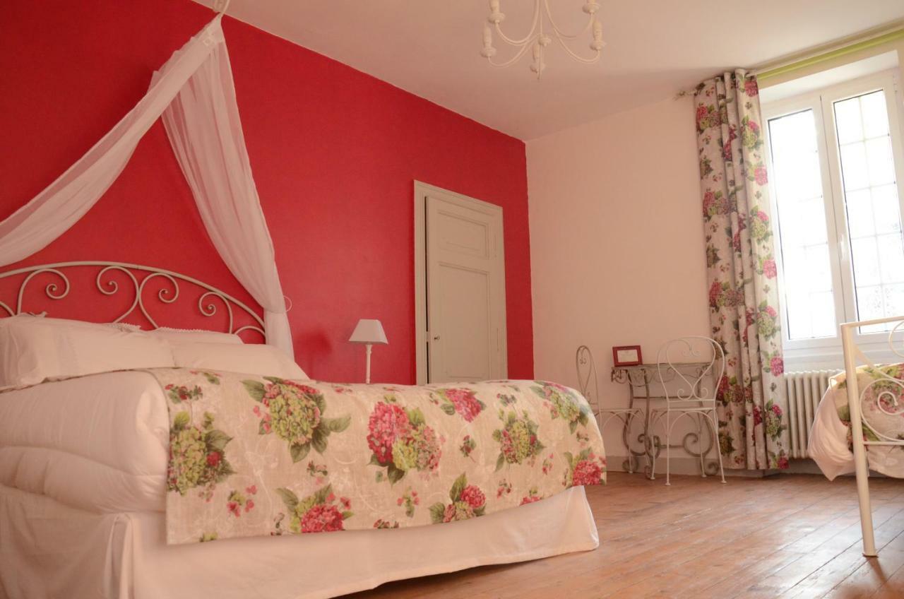 Bed and Breakfast Le manoir de Sanilhac à Notre-Dame-de-Sanilhac Extérieur photo